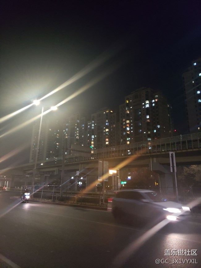三星S9+  夜間拍照問(wèn)題 求助～