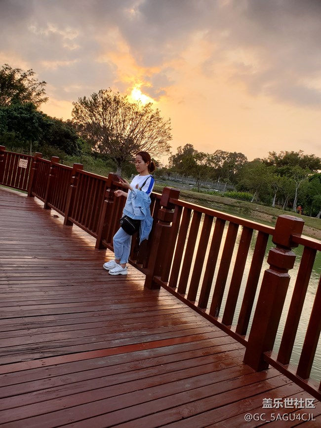 三星S10 +, 超美拍照