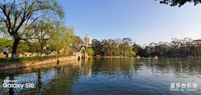 來自ai構(gòu)圖的西湖游