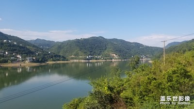 【盛夏光年】+瀛湖水波，不盡相同，美哉
