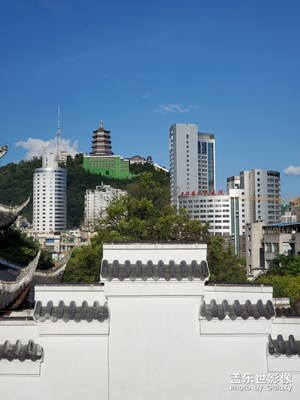 貴陽(yáng)，久雨放晴