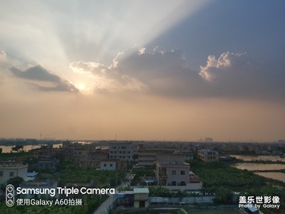 【光影的魅力】在隱藏中發(fā)出的光