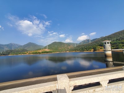 周末去游山玩水