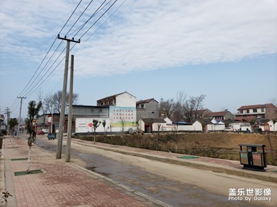 在家門口放放風(fēng)，從沒這么渴望離開家