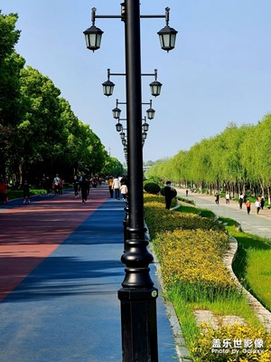 陽(yáng)光明媚的武漢