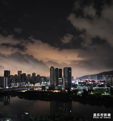 珠海，夜空。