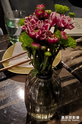好看的??，好吃的食物。