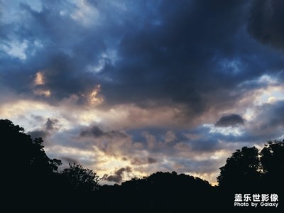 補(bǔ)發(fā)一次吧，這次加了濾鏡