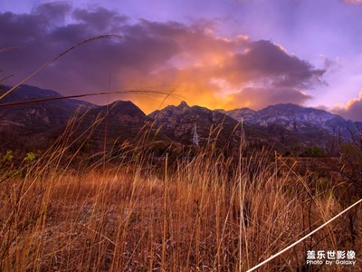 家鄉(xiāng)的山