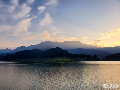 【城市相冊】+清涼瓦屋山
