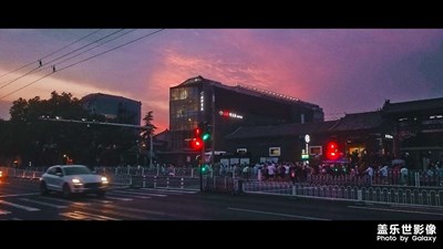 【記錄此刻】白天不懂夜的黑