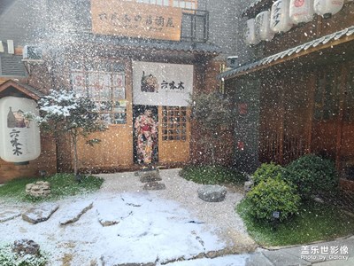 發(fā)現(xiàn)一座有趣的購物城