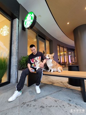 南寧星巴克寵物友好店拍照