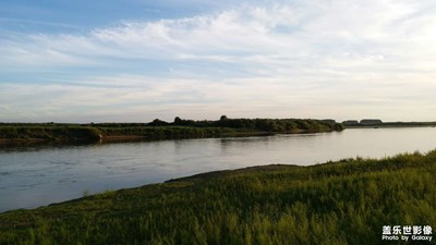 【心動(dòng)的瞬間】+江邊遠(yuǎn)眺