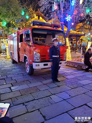 夜游臺(tái)兒莊
