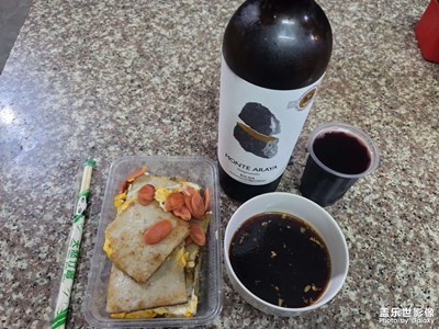 看下能不能顯示照片信息