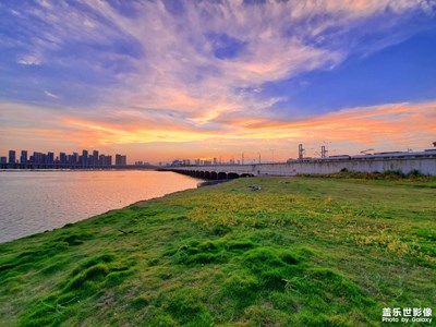 【天空的色彩】+夕陽下天空