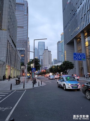 傍晚隨手拍，s21的弱光成像挺好