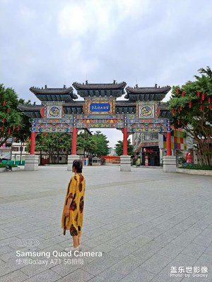 南風(fēng)吹拂，清新怡人