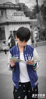 帶家人出來(lái)玩，試試新手機(jī)