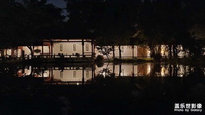 住了個(gè)酒店，環(huán)境非常漂亮，非常漂亮。