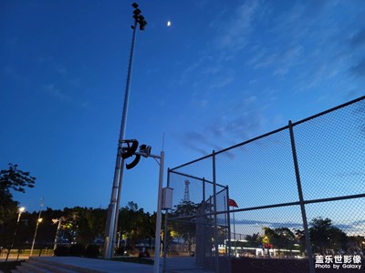 傍晚城市的一角