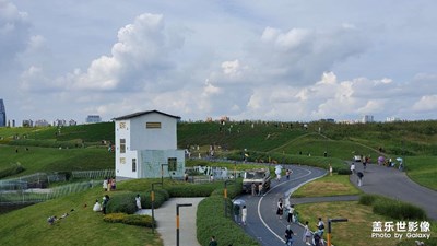 被小紅書(shū)帶??的“小歐洲”白色房子