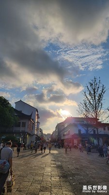 觀前街的街與景