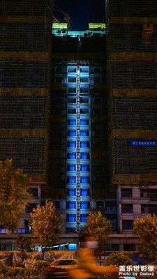 S21U拍夜景好像蠻厲害的樣子。