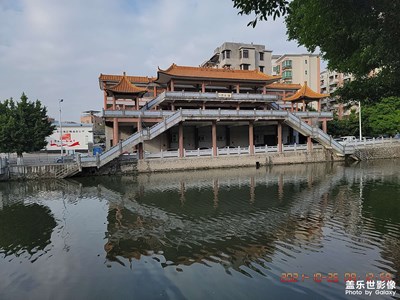 蟾龍樓，觀看龍舟比賽的地方