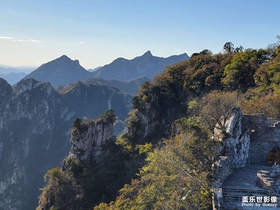 但使龍城飛將在，不教胡馬度陰山。