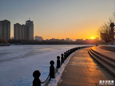 今日照片    烏魯木齊南湖廣場(chǎng)