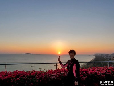 康年酒店網(wǎng)紅打卡泳池