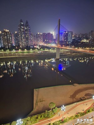 江邊夜景
