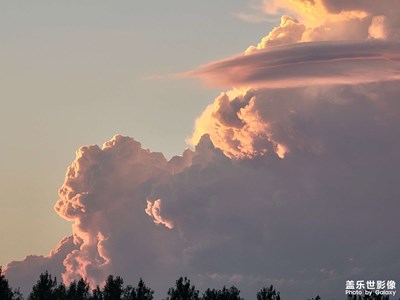 【帶著手機(jī)去旅行】+看云