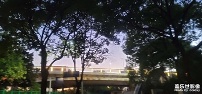 【帶著手機去旅行】+城市游蕩