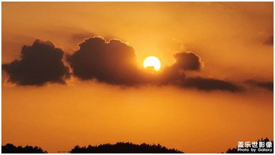 《  金海湖 · 初秋 》