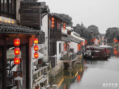 古鎮(zhèn)的燈籠