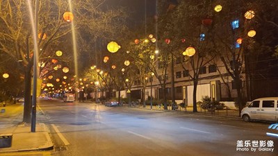 冷冷清清