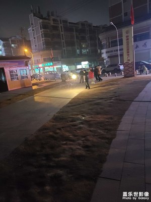 放煙花了