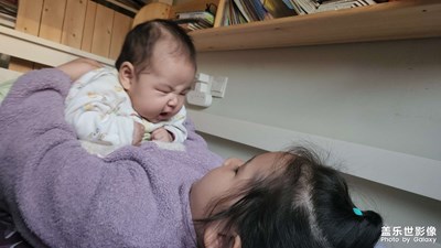 親姐妹