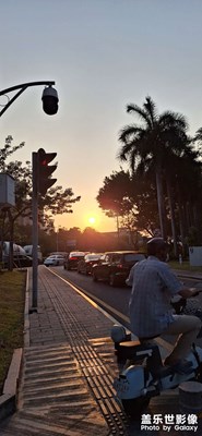 夕陽(yáng)