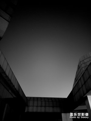 Note9隨拍-黑白調(diào)