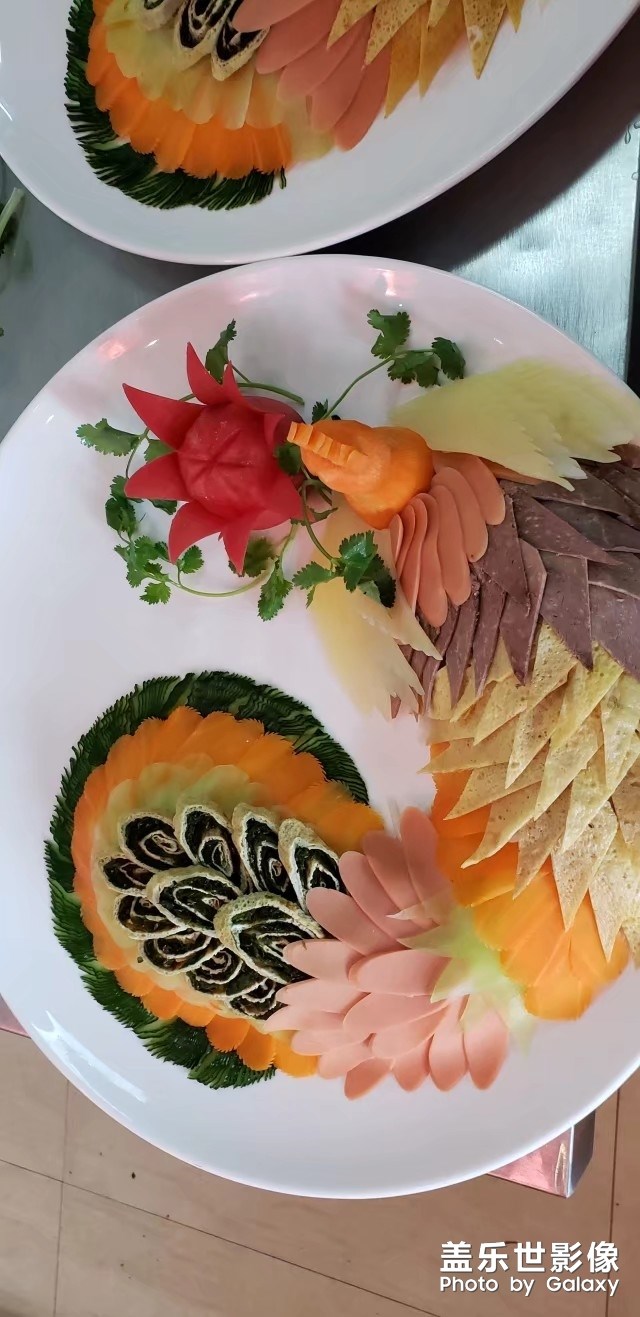 唯愛與美食不可辜負(fù)