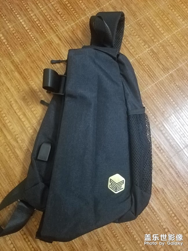 好開心收到了單肩包，點贊