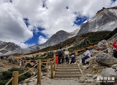 跋山涉水，只為走進最美的風景