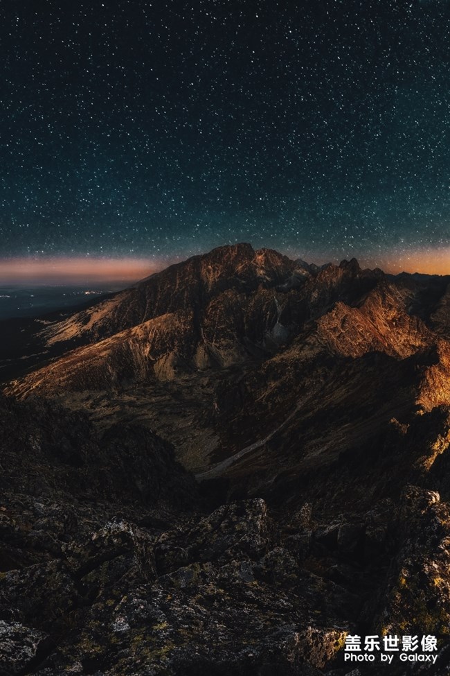 好了幾張好看的壁紙分享一下