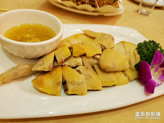 試拍一下美食