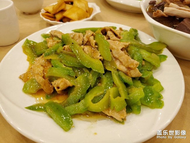 試拍一下美食