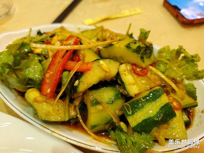 試拍一下美食